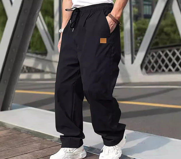 Men s Relaxed Fit Cargo Pants with Adjustable Drawstring Waistband and Multiple Pockets for Everyday Wear